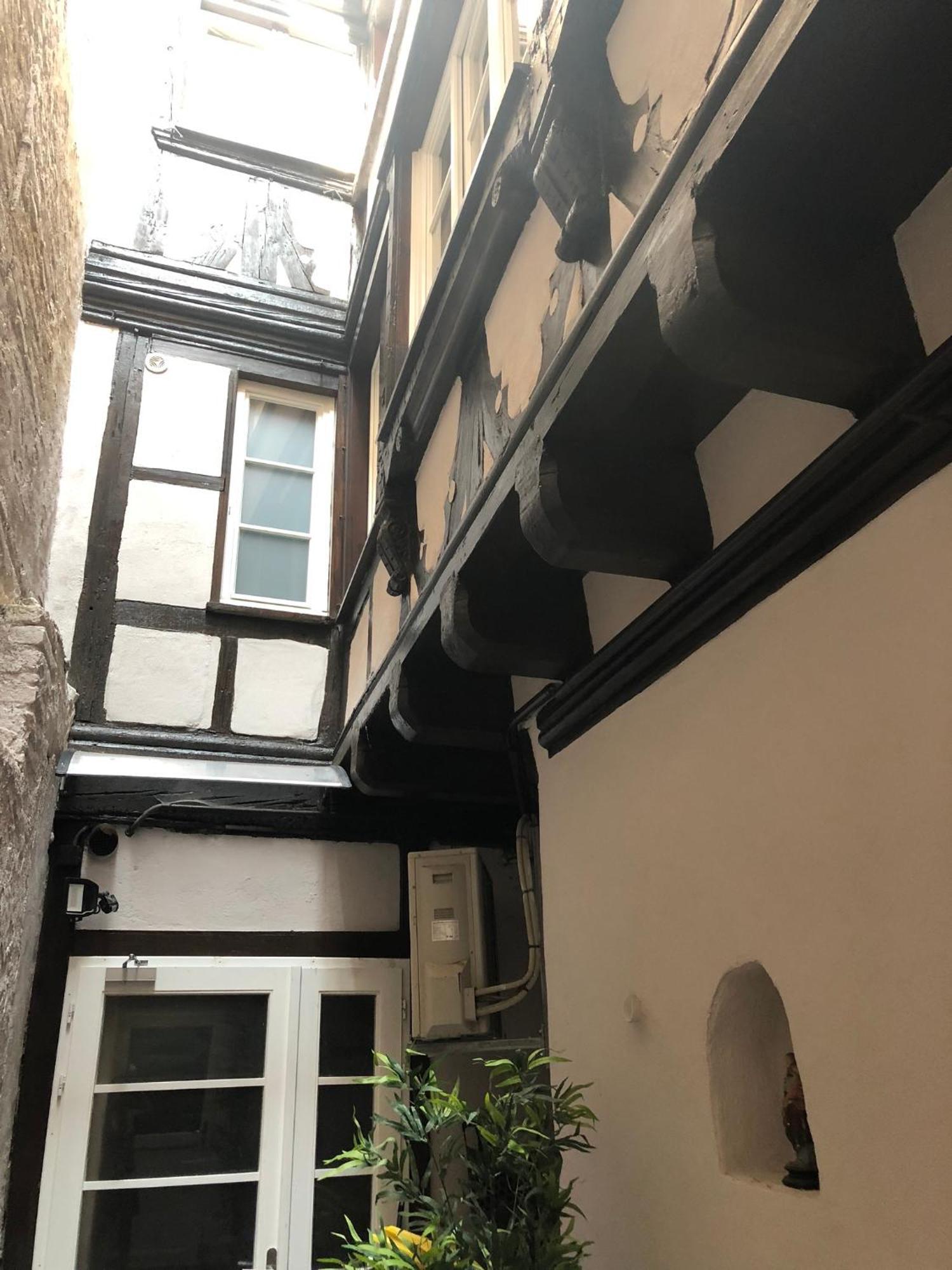 Carpe Diem Home - Au Pied De La Cathedrale Strasbourg Eksteriør billede